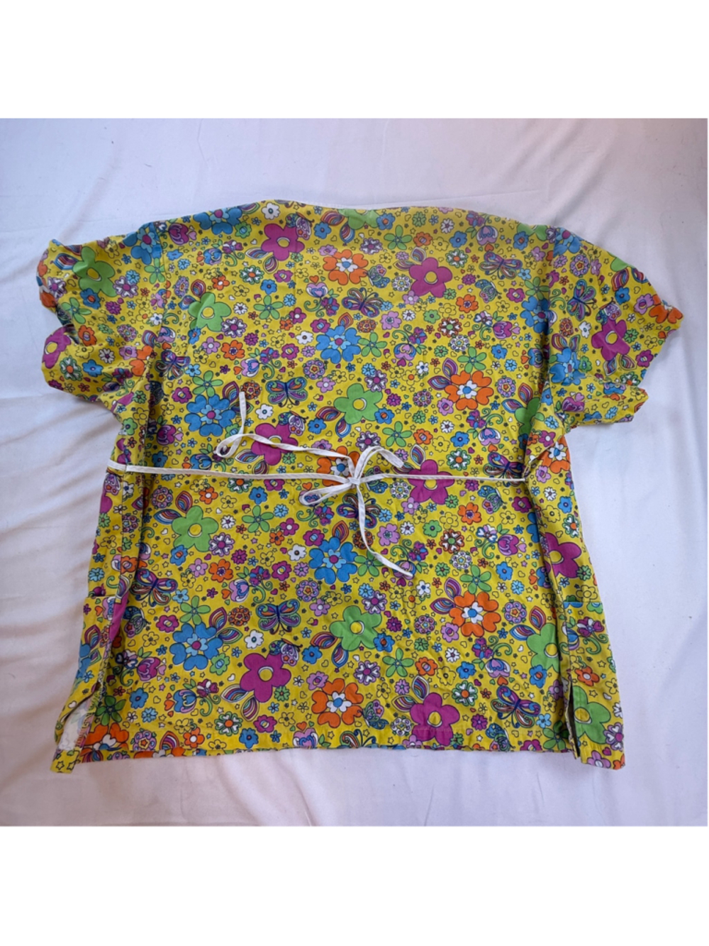 Salus Floral Butterfly Wrap Scrub Top Yellow Multicolor V-Neck Pockets Size 3X - Picture 2 of 5